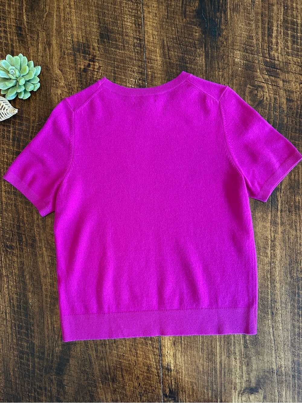 Lands’ End | 100% Cashmere Short Sleeve Crewneck Sweater Pink Magenta, Size M - Picture 2 of 5